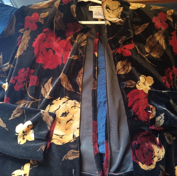 Ladies coat - Picture 3 of 5